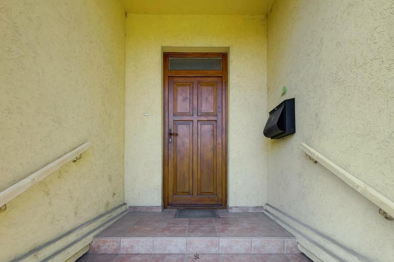 Highway House Hotel Kecskemét Eksteriør billede