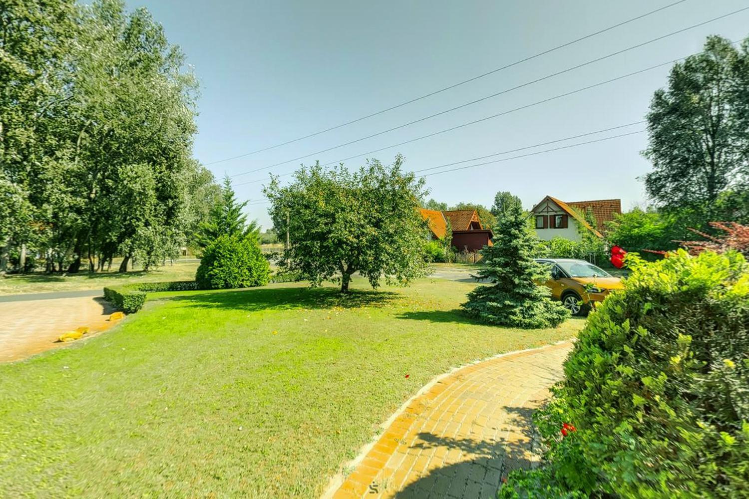 Highway House Hotel Kecskemét Eksteriør billede